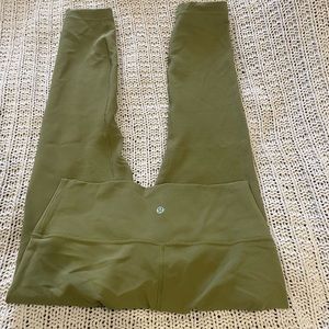 Lululemon legging excellent condition